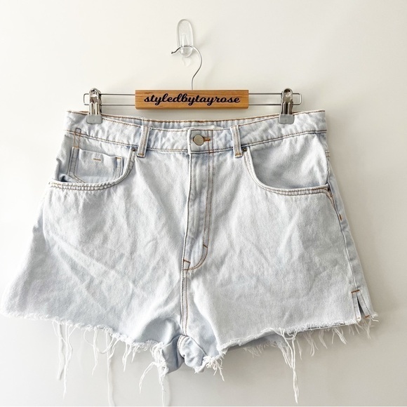 Zara High Rise Cutoff Denim Shorts - Picture 4 of 14